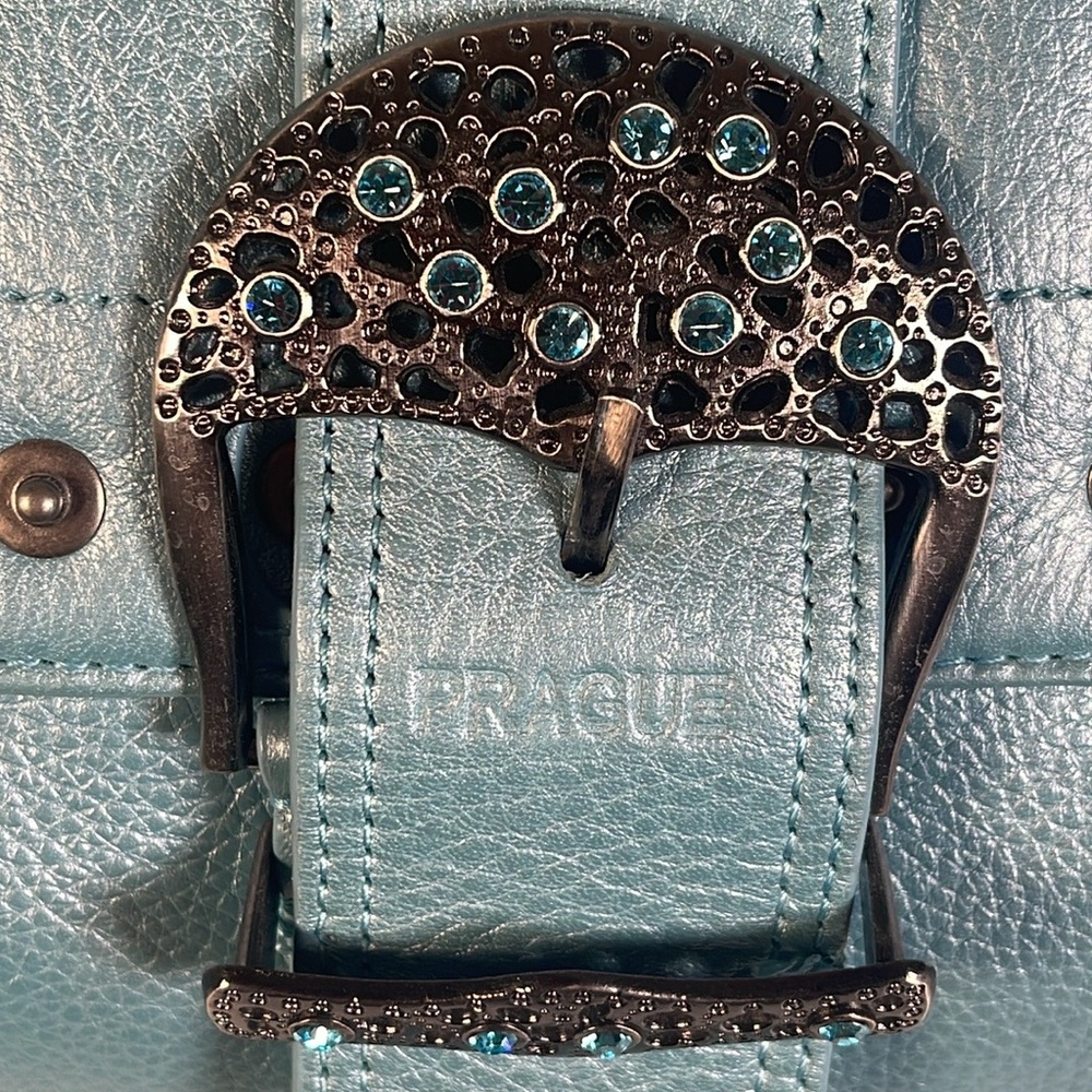 Prague Pearlized East west Pebble leather Handbag. - Picture 2 of 9